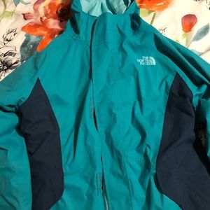 Girls North Face 3-in-1 winter coat.